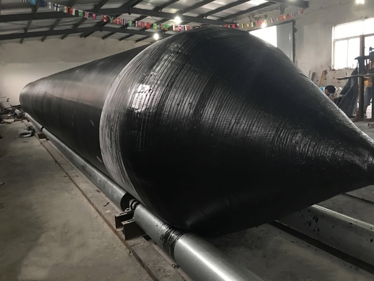 Daha kalın katmanlı tekne kaldırma hava yastıkları 0.3m - 3.0m Ağır kaldırma hava yastıkları uç montajları ile