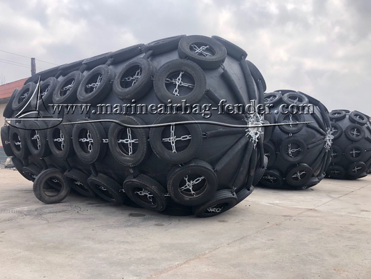 10-15 Yıl Hizmet Süresi Dock Offshore Pnömatik Kauçuk Fender Onshore Kurulumlar