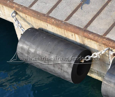 Offshore için Silindrik Deniz Kauçuk Fender Bolted Kurulum