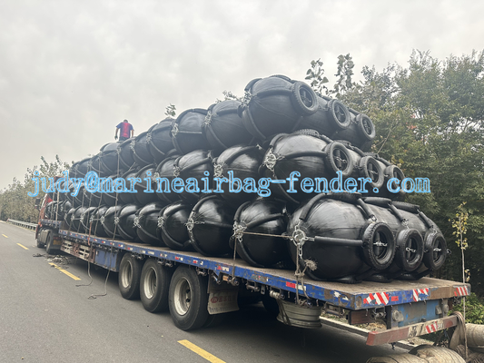 Liman Gemisi Pnömatik Kauçuk Fender Liman Koruması İçin Dayanıklı Yaşlanmaya Dirençli